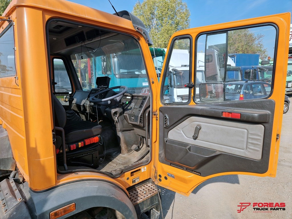 MERCEDES SK - SMALL - RIGHT HAND DRIVE - الكبائن: صور 5 MERCEDES SK - SMALL - RIGHT HAND DRIVE - الكبائن: صور 5