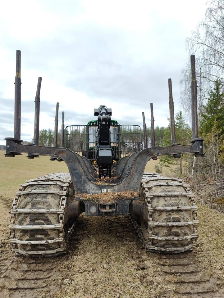 John Deere 1210 G - شاحنات نقل الأخشاب في الغابات: صور 4 John Deere 1210 G - شاحنات نقل الأخشاب في الغابات: صور 4