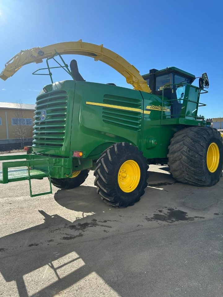 John Deere 7200 - حصادة الأعلاف: صور 5 John Deere 7200 - حصادة الأعلاف: صور 5