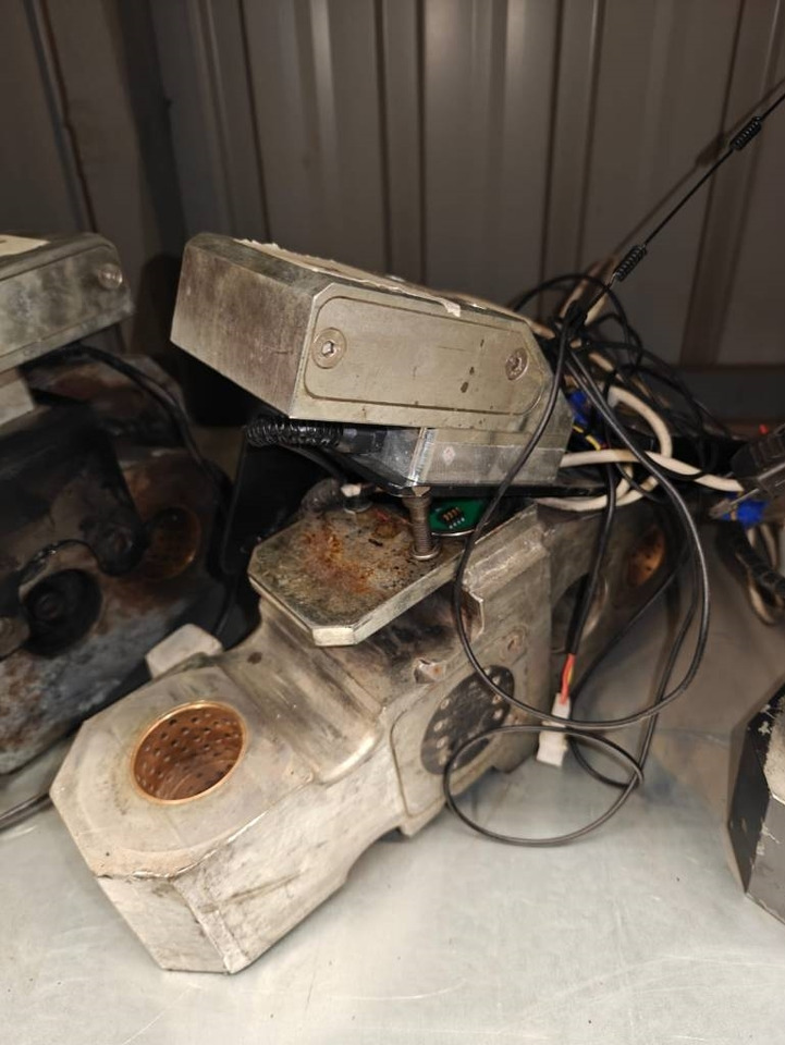 John Deere Bluetooth Scales - ثقل موازن: صور 3 John Deere Bluetooth Scales - ثقل موازن: صور 3