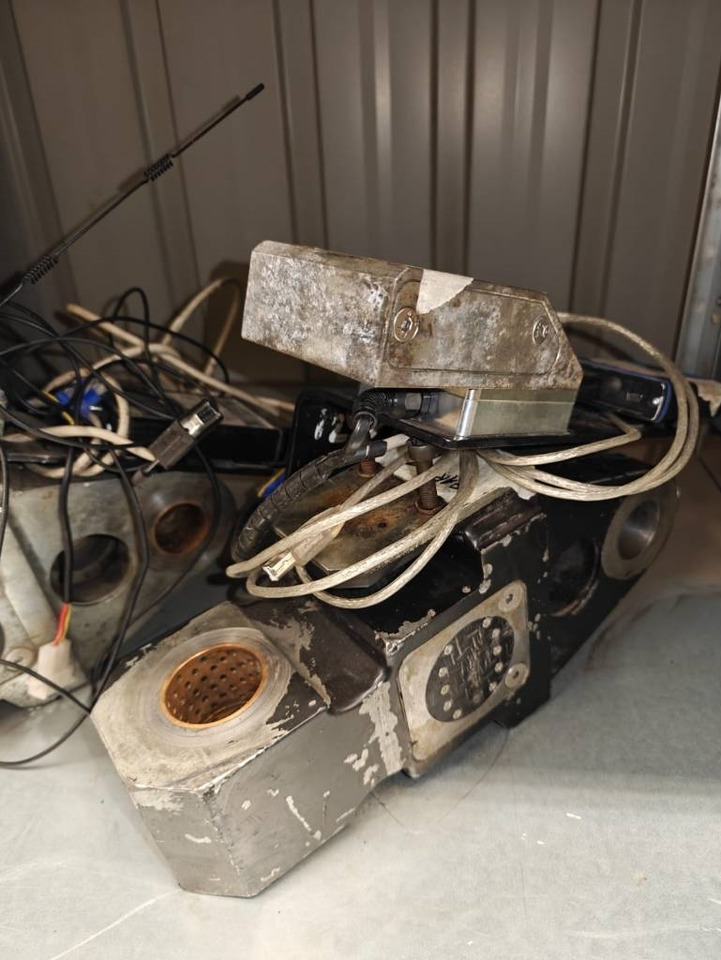 John Deere Bluetooth Scales - ثقل موازن: صور 4 John Deere Bluetooth Scales - ثقل موازن: صور 4