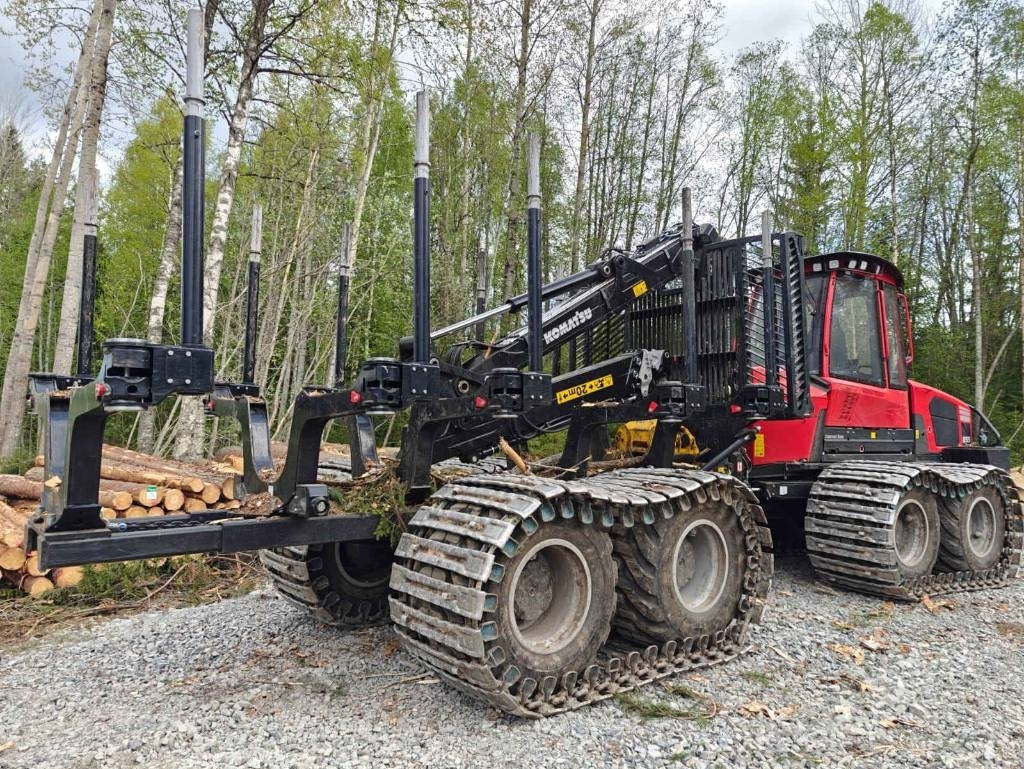 Komatsu 855 - شاحنات نقل الأخشاب في الغابات: صور 5 Komatsu 855 - شاحنات نقل الأخشاب في الغابات: صور 5