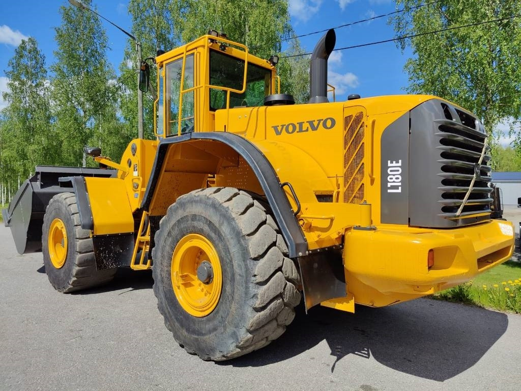 Volvo L 180 E - اللودر بعجل: صور 3 Volvo L 180 E - اللودر بعجل: صور 3