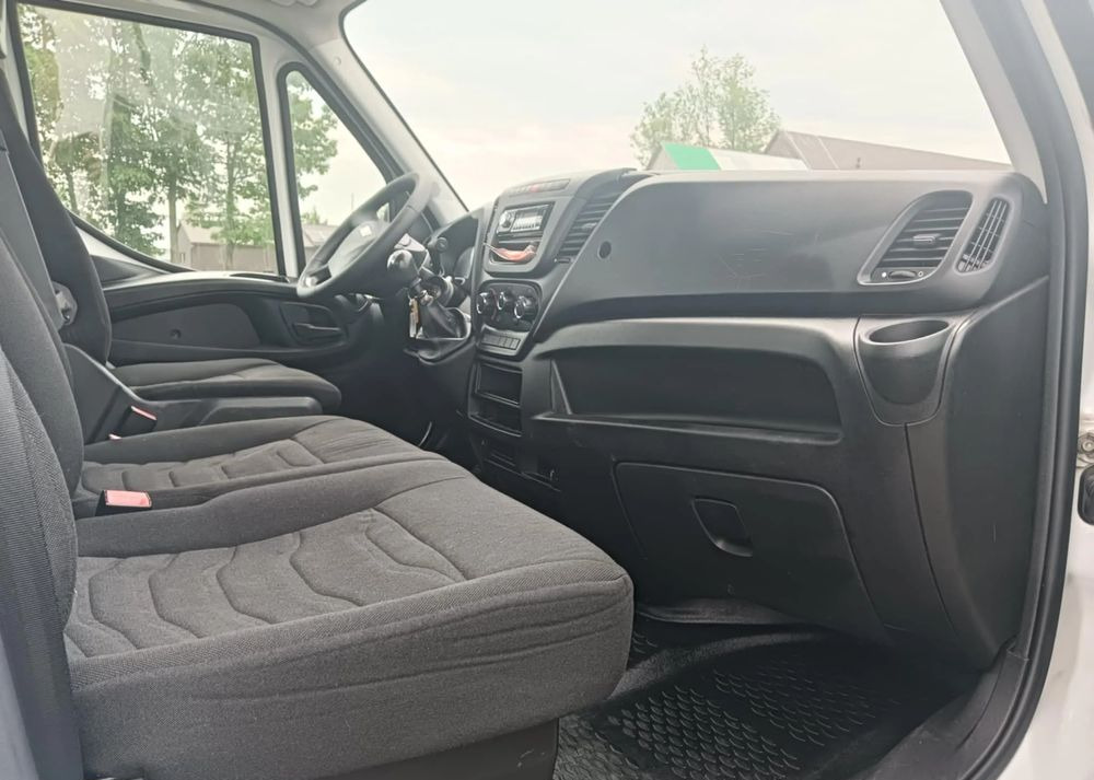 Iveco 35C13, 35C12, 35C14, 35C15 - قلاب صغير: صور 4 Iveco 35C13, 35C12, 35C14, 35C15 - قلاب صغير: صور 4