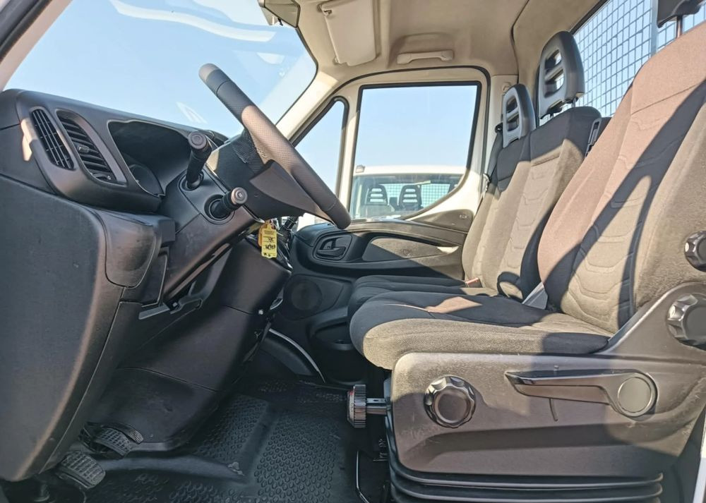 Iveco 35C13, 35C12, 35C14, 35C15 - قلاب صغير: صور 5 Iveco 35C13, 35C12, 35C14, 35C15 - قلاب صغير: صور 5
