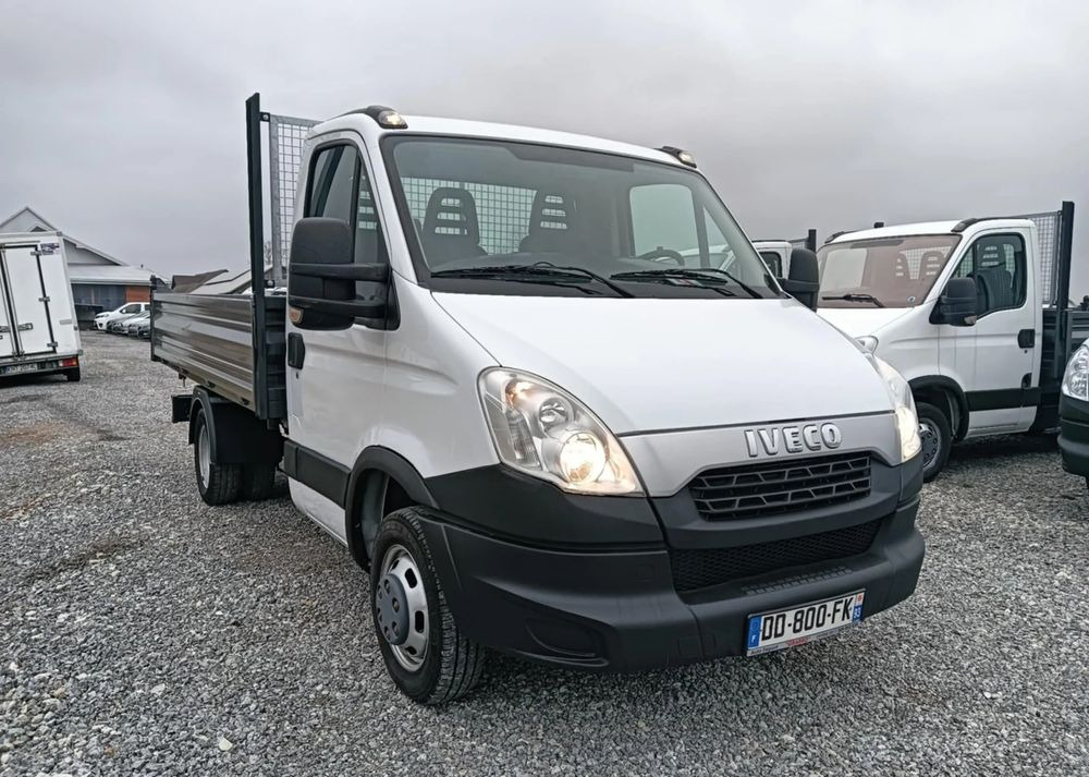 Iveco 35C13,35C12, 35C14, 35C15 - قلاب صغير: صور 5 Iveco 35C13,35C12, 35C14, 35C15 - قلاب صغير: صور 5