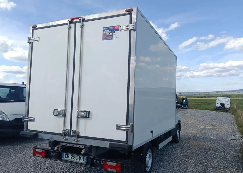 Iveco 35S16, 35S15, 35S14, 35S13, 35C13, 35C14 - الشاحنات الصغيرة المبردة: صور 3 Iveco 35S16, 35S15, 35S14, 35S13, 35C13, 35C14 - الشاحنات الصغيرة المبردة: صور 3