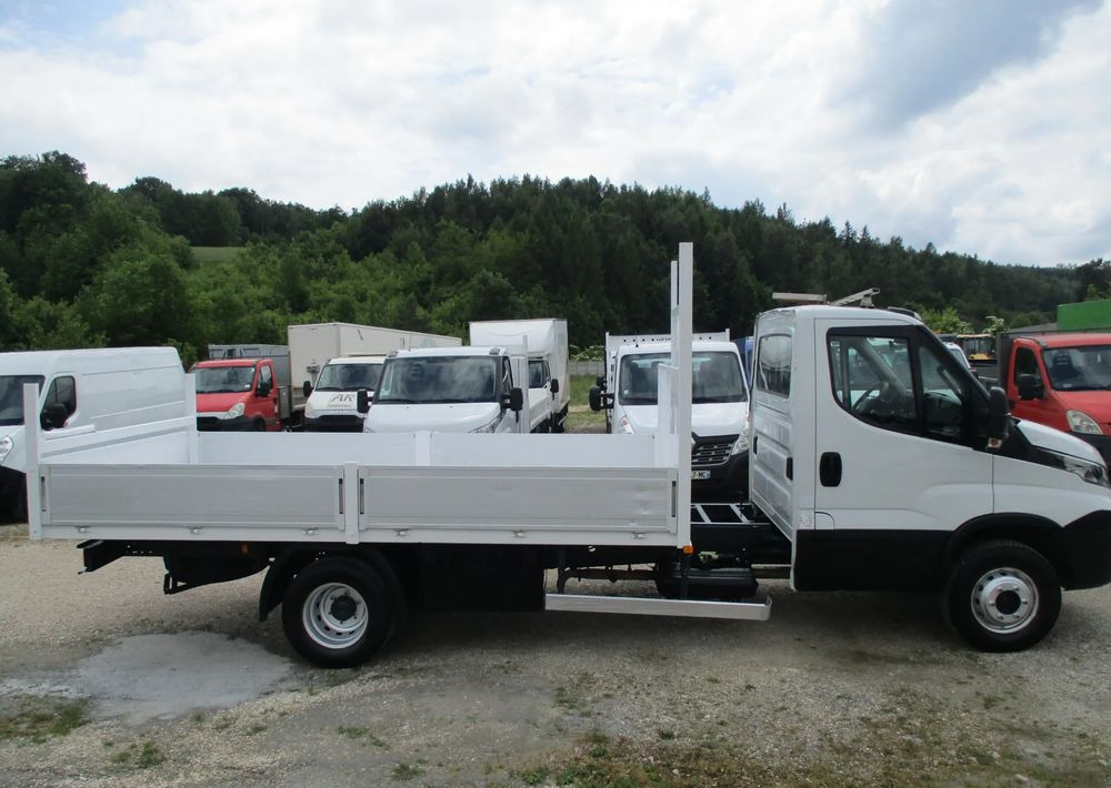 Iveco Daily 3.0 na bliźniaku 70C18 skrzynia, laweta, rama, HDS, 70-180 kiper - شاحنات مسطحة: صور 2 Iveco Daily 3.0 na bliźniaku 70C18 skrzynia, laweta, rama, HDS, 70-180 kiper - شاحنات مسطحة: صور 2