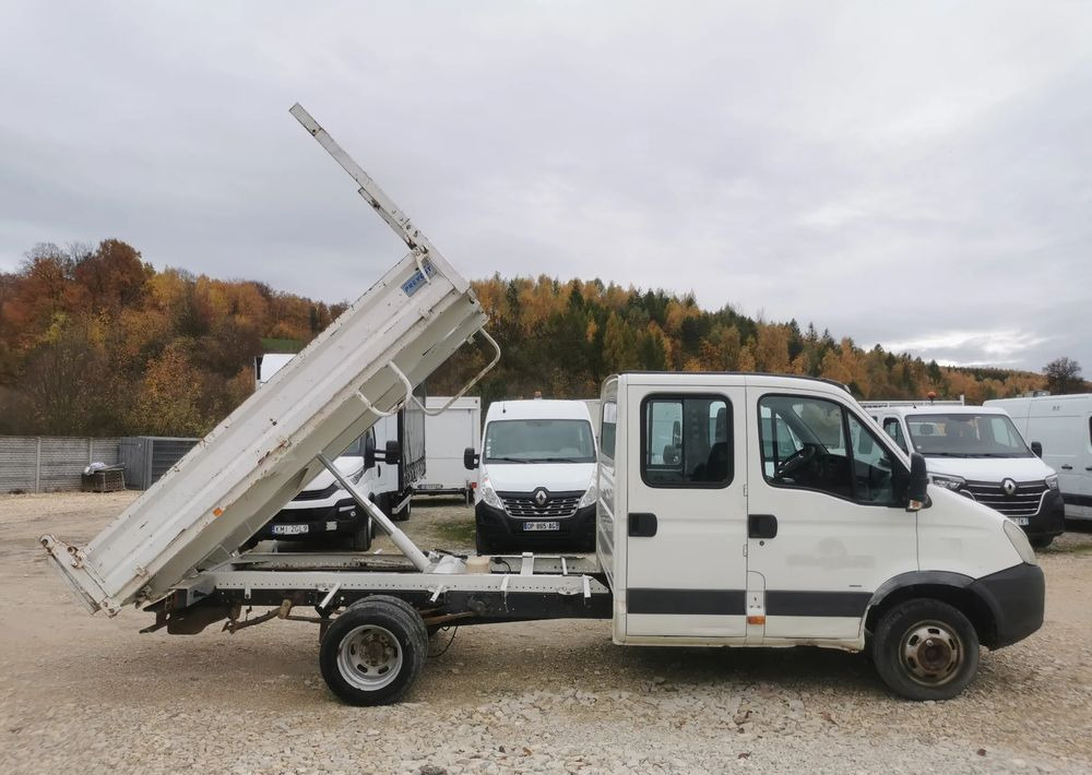 Iveco Daily 35C15 Brygadówka 3.0 - 150KM wywrotka Klimatyzacja Dubel hak kiper doka - قلاب صغير: صور 2 Iveco Daily 35C15 Brygadówka 3.0 - 150KM wywrotka Klimatyzacja Dubel hak kiper doka - قلاب صغير: صور 2