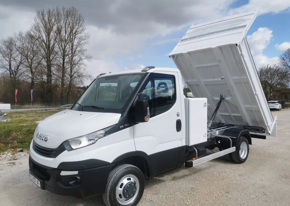 Iveco Daily 35C15 Kiper wywrotka 3.0 -150KM Hak Bliźniak klimatyzacja sprowadzony - قلاب صغير: صور 1 Iveco Daily 35C15 Kiper wywrotka 3.0 -150KM Hak Bliźniak klimatyzacja sprowadzony - قلاب صغير: صور 1