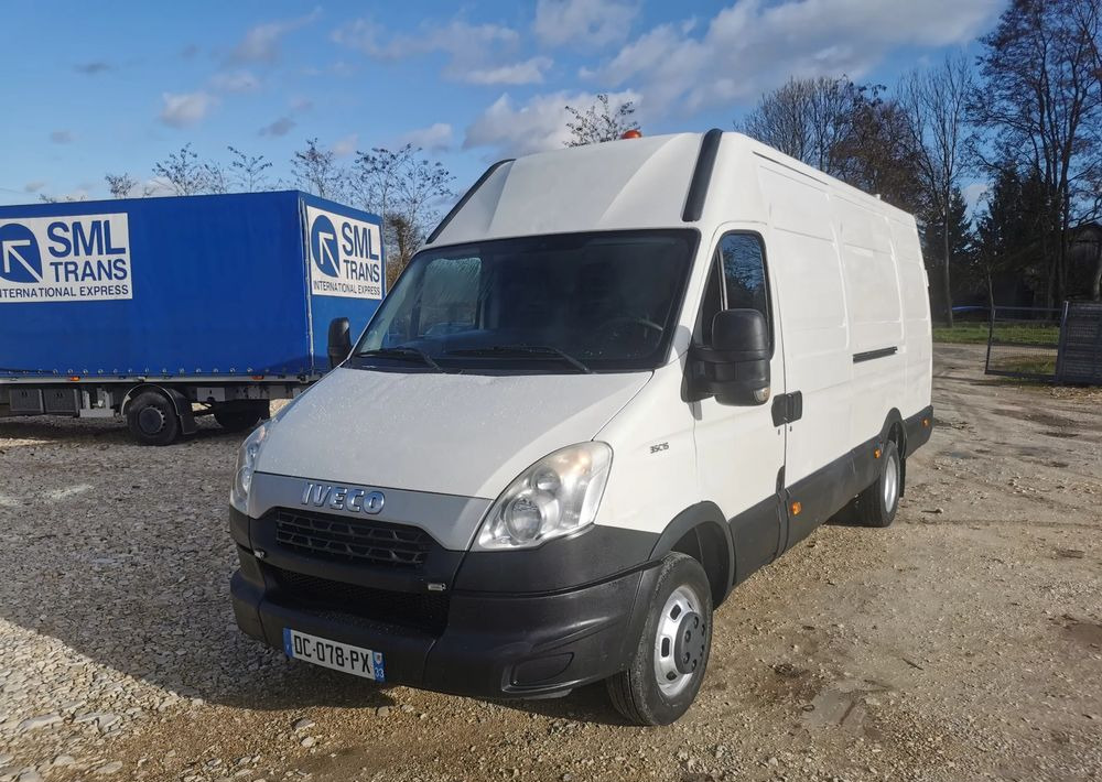 Iveco Daily 35C15 blaszak 3.0-150KM blizniak L3H3 długi Hak - فان: صور 1 Iveco Daily 35C15 blaszak 3.0-150KM blizniak L3H3 długi Hak - فان: صور 1