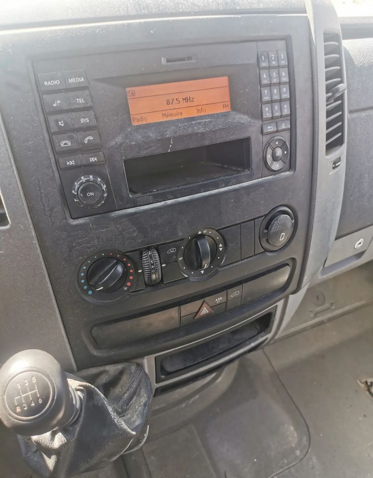 قلاب صغير Mercedes-Benz Sprinter 514 kiper Wywrotka blizniak 2.2CDI - 140KM skrzynka sprowadzony: صور 10 قلاب صغير Mercedes-Benz Sprinter 514 kiper Wywrotka blizniak 2.2CDI - 140KM skrzynka sprowadzony: صور 10