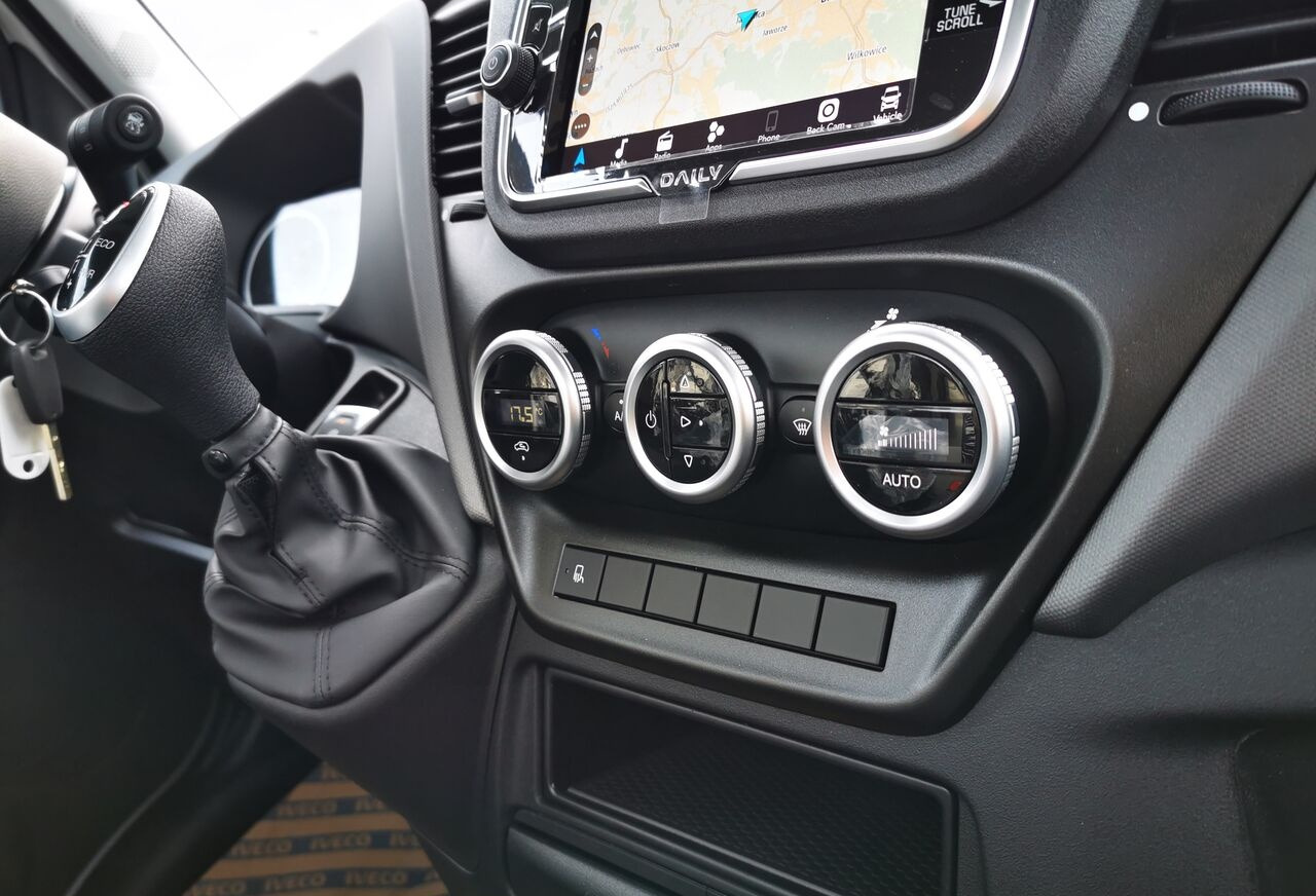 فان جديد IVECO Daily 35S18: صور 4 فان جديد IVECO Daily 35S18: صور 4