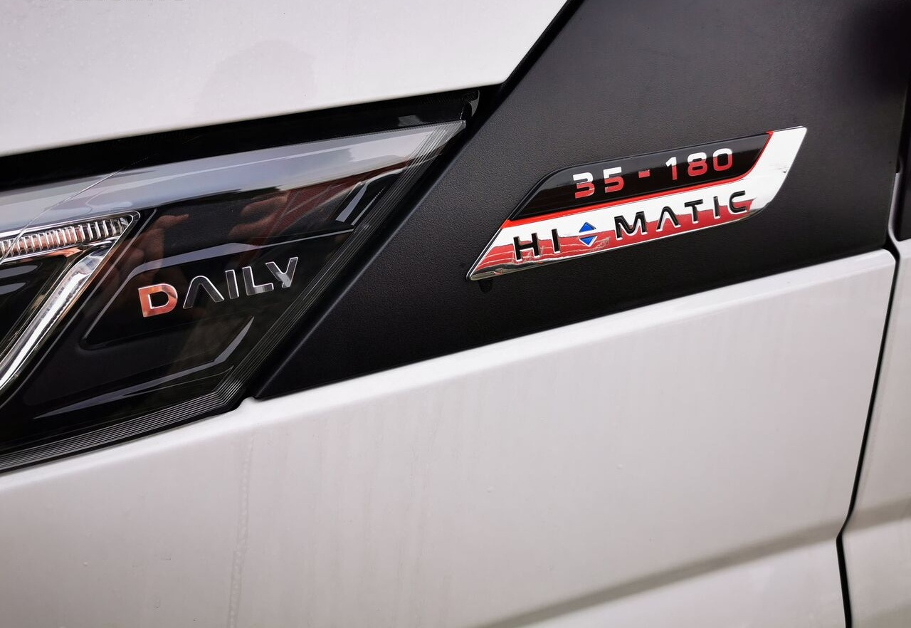 فان جديد IVECO Daily 35S18: صور 7 فان جديد IVECO Daily 35S18: صور 7