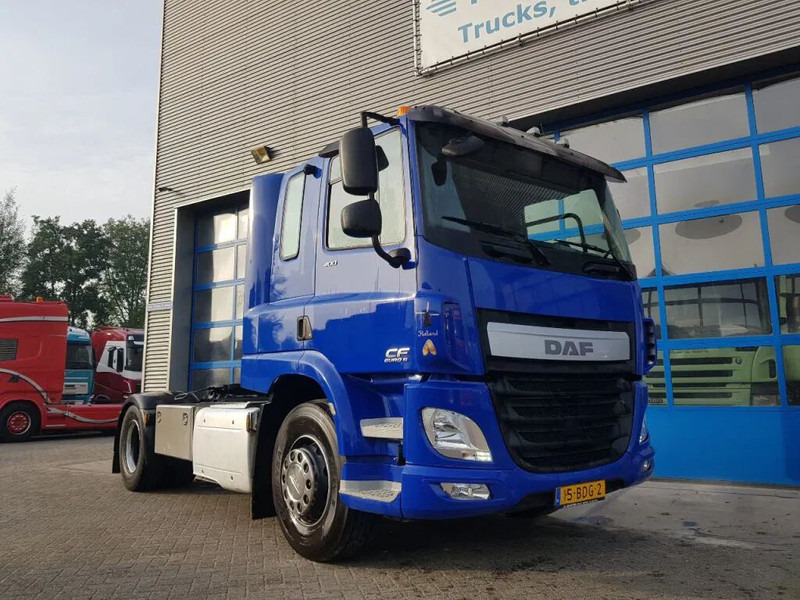 DAF CF 400 604.000 km Euro 6 Pto voorbereid - شاحنة جرار: صور 5 DAF CF 400 604.000 km Euro 6 Pto voorbereid - شاحنة جرار: صور 5