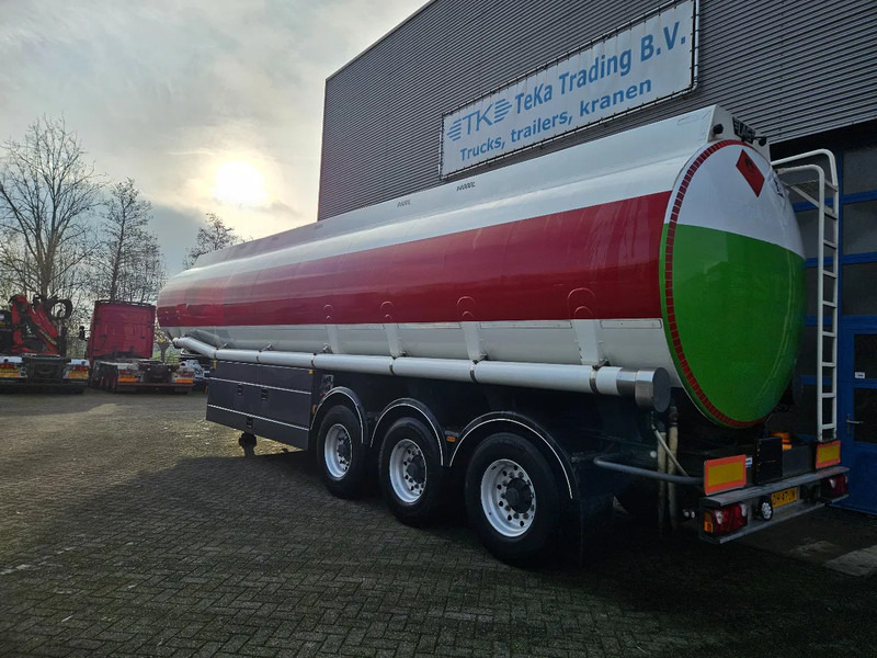 LAG O-3-43 01 47.500 L 5 Compartimenten Digitale meters disc brakes - نصف مقطورة صهريج: صور 4 LAG O-3-43 01 47.500 L 5 Compartimenten Digitale meters disc brakes - نصف مقطورة صهريج: صور 4