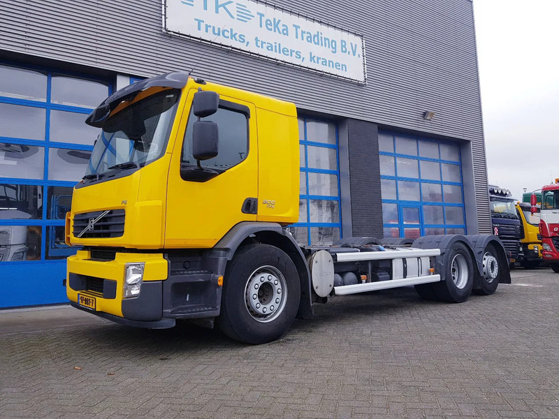 Volvo FE 300 EEV 6X2 Retarder 258.000 KM TÜV - الشاسيه شاحنة: صور 1 Volvo FE 300 EEV 6X2 Retarder 258.000 KM TÜV - الشاسيه شاحنة: صور 1