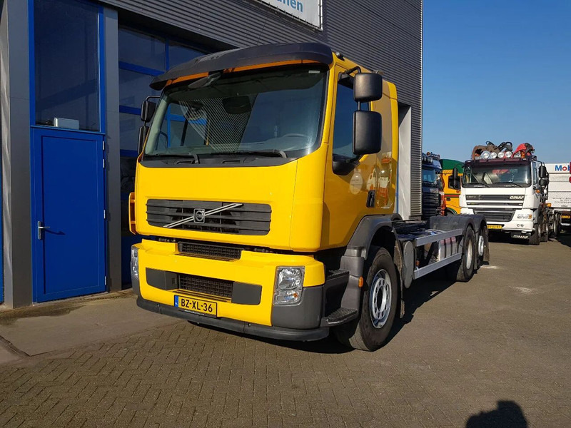 Volvo FE 300 EEV 6X2 Retarder Pto 234.000 KM TÜV - الشاسيه شاحنة: صور 2 Volvo FE 300 EEV 6X2 Retarder Pto 234.000 KM TÜV - الشاسيه شاحنة: صور 2