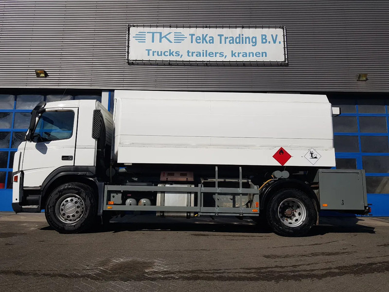 Volvo FM 9.340 Petrol, Diesel 17000 Ltr. 3 Compartementen - شاحنة صهريج: صور 3 Volvo FM 9.340 Petrol, Diesel 17000 Ltr. 3 Compartementen - شاحنة صهريج: صور 3