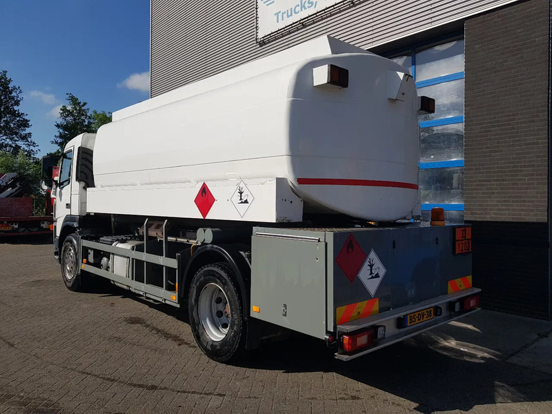 Volvo FM 9.340 Petrol, Diesel 17000 Ltr. 3 Compartementen - شاحنة صهريج: صور 4 Volvo FM 9.340 Petrol, Diesel 17000 Ltr. 3 Compartementen - شاحنة صهريج: صور 4