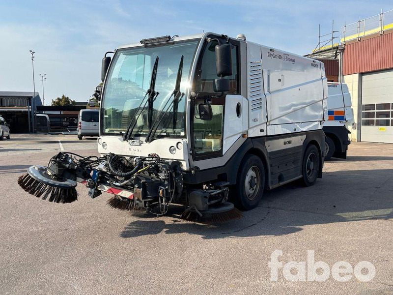 سياره كنس شوارع Bucher CityCat 5006: صور 1
