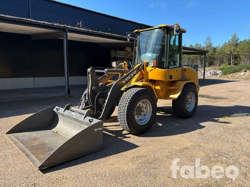 Volvo L30B-Z/X - اللودر بعجل: صور 1 Volvo L30B-Z/X - اللودر بعجل: صور 1