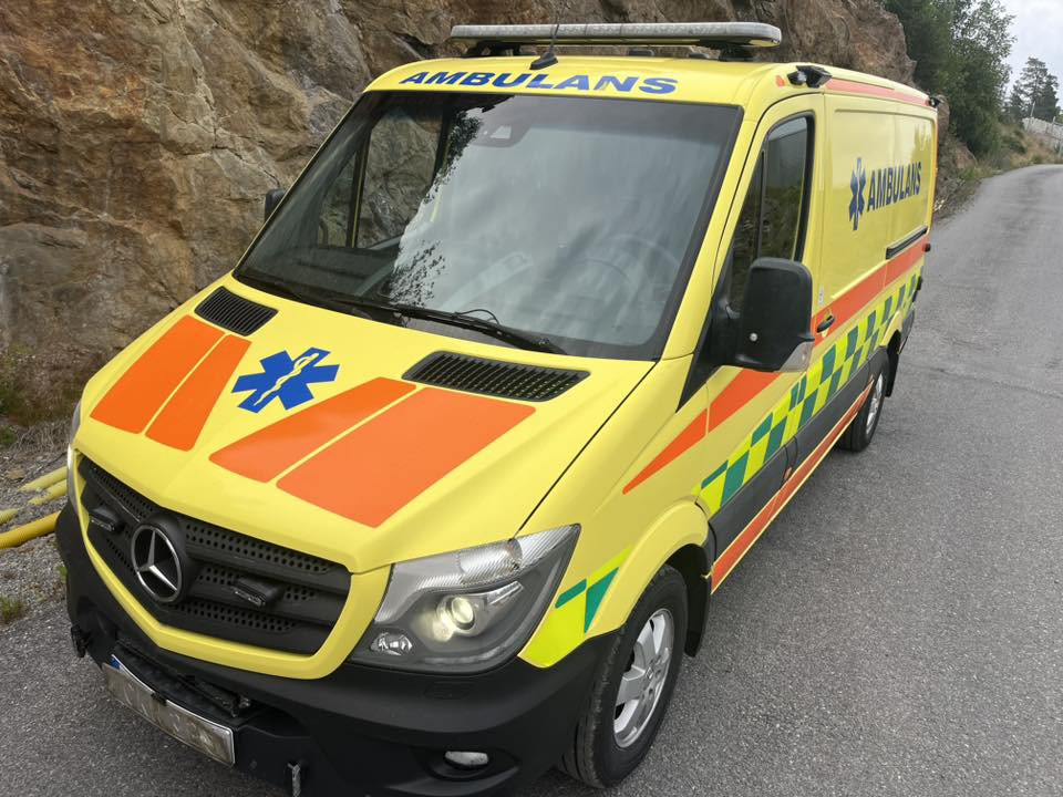 MERCEDES-BENZ Sprinter 319 - AMBULANCE - سيارة إسعاف: صور 1 MERCEDES-BENZ Sprinter 319 - AMBULANCE - سيارة إسعاف: صور 1
