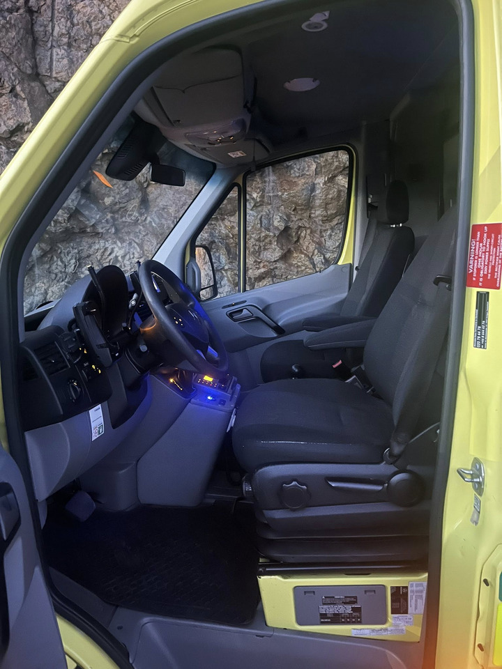 سيارة إسعاف MERCEDES-BENZ Sprinter 319 - Light AMBULANCE / shvydka dopomo: صور 11
