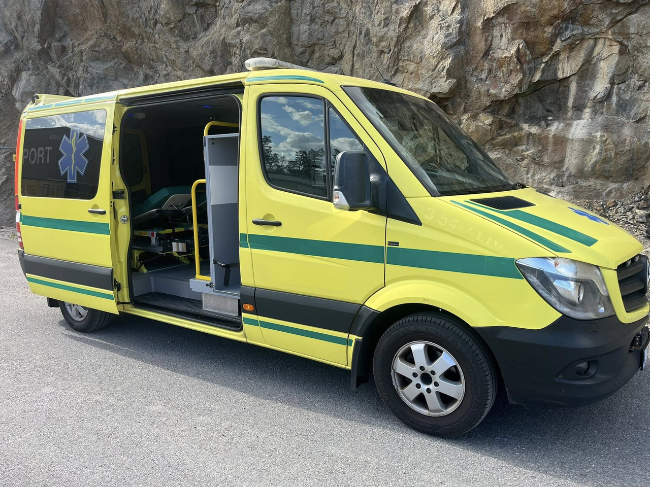 Mercedes-Benz Sprinter 316 - 2 stretcher AMBULANCE / Krankenwagen / Швидка допомога - سيارة إسعاف: صور 1 Mercedes-Benz Sprinter 316 - 2 stretcher AMBULANCE / Krankenwagen / Швидка допомога - سيارة إسعاف: صور 1