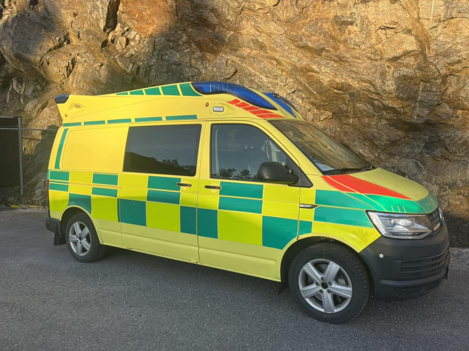 Volkswagen T6 4motions - AMBULANCE / Швидка допомога / Shvydka dopomoha - سيارة إسعاف: صور 1 Volkswagen T6 4motions - AMBULANCE / Швидка допомога / Shvydka dopomoha - سيارة إسعاف: صور 1