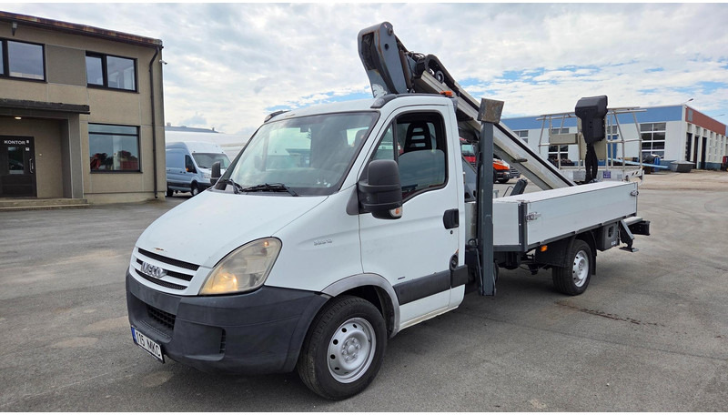 Iveco Daily 35S12 4X2 Galaxylift GT18-10 - الشاحنات الصغيرة: صور 1 Iveco Daily 35S12 4X2 Galaxylift GT18-10 - الشاحنات الصغيرة: صور 1
