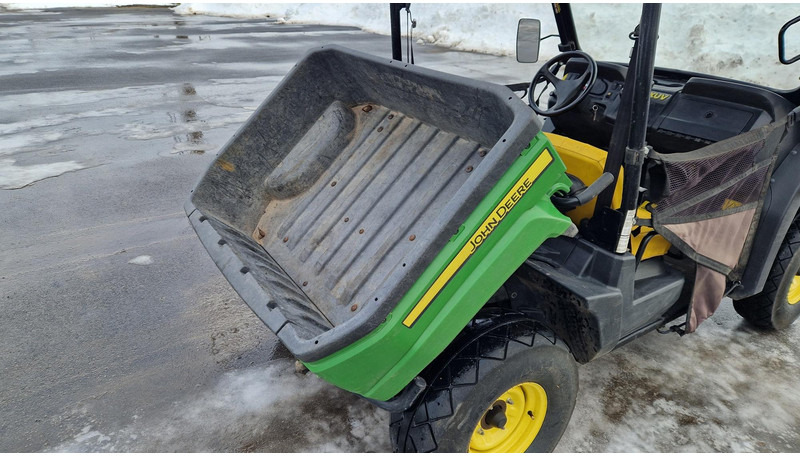 John Deere GATOR XUV 550 4X4 - اتفس: صور 5 John Deere GATOR XUV 550 4X4 - اتفس: صور 5