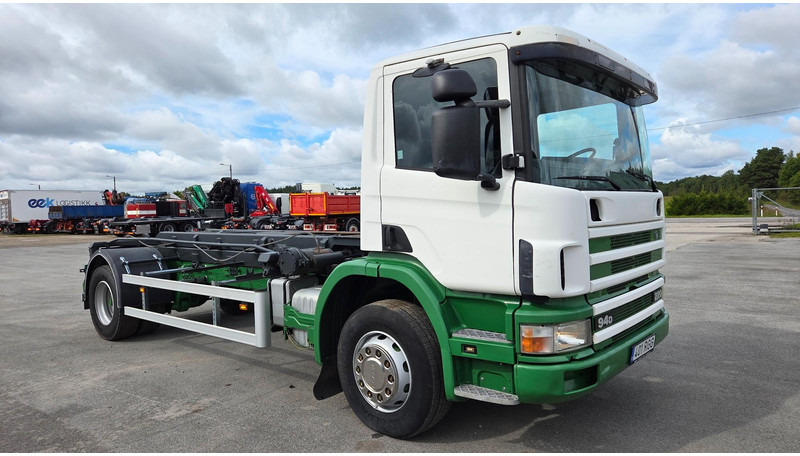 Scania P94 4X2 220 - شاحنة - نظام الكابلات: صور 2 Scania P94 4X2 220 - شاحنة - نظام الكابلات: صور 2