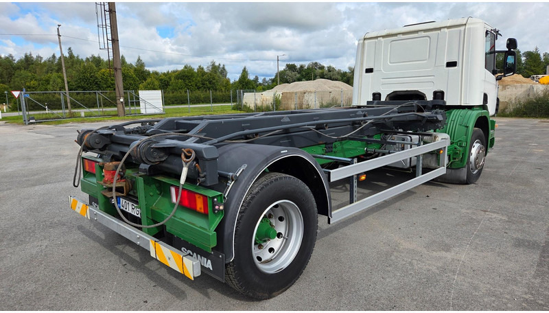 Scania P94 4X2 220 - شاحنة - نظام الكابلات: صور 3 Scania P94 4X2 220 - شاحنة - نظام الكابلات: صور 3