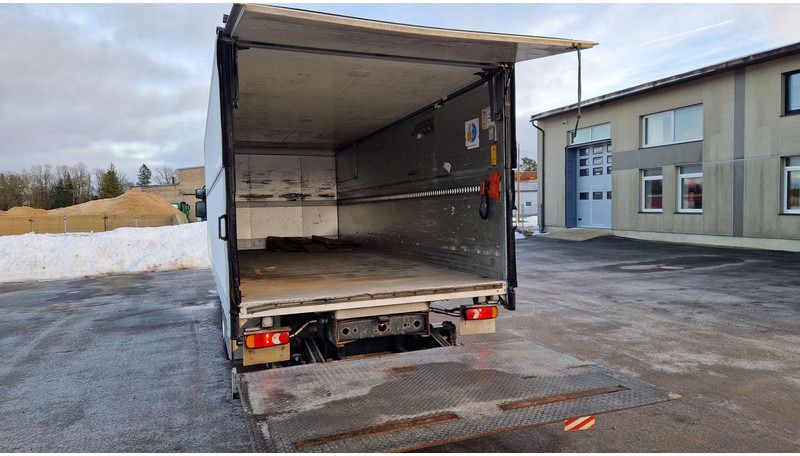 Volvo FL250 4X2 lifting box - بصندوق مغلق شاحنة: صور 5 Volvo FL250 4X2 lifting box - بصندوق مغلق شاحنة: صور 5