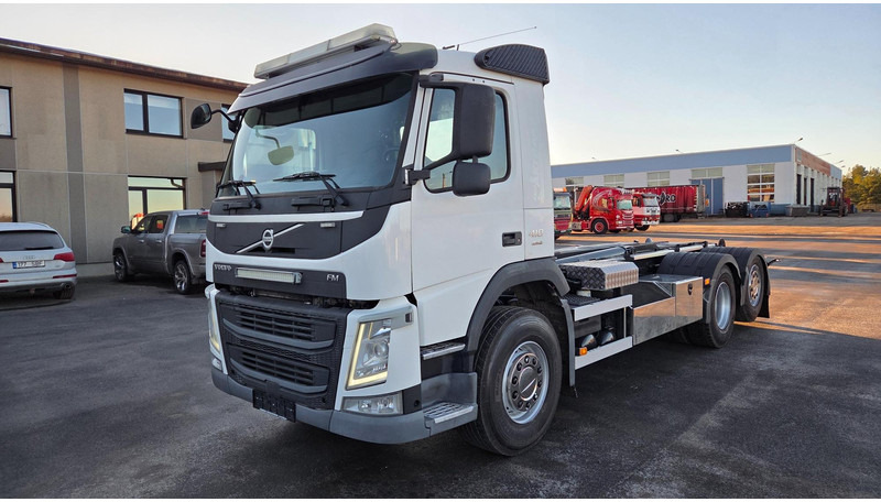 Volvo FM410 6X2*4 - شاحنة ذات الخطاف: صور 1 Volvo FM410 6X2*4 - شاحنة ذات الخطاف: صور 1