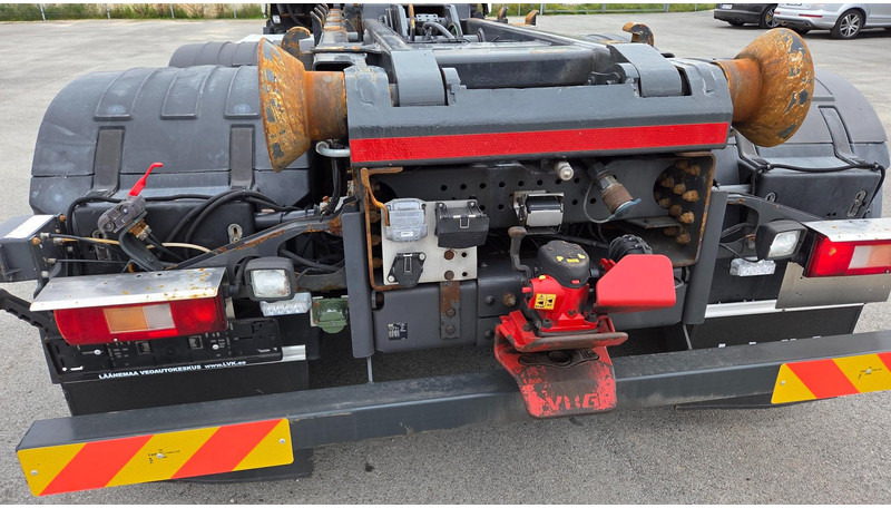 Volvo FM460 6X2*4 - شاحنة ذات الخطاف: صور 5 Volvo FM460 6X2*4 - شاحنة ذات الخطاف: صور 5