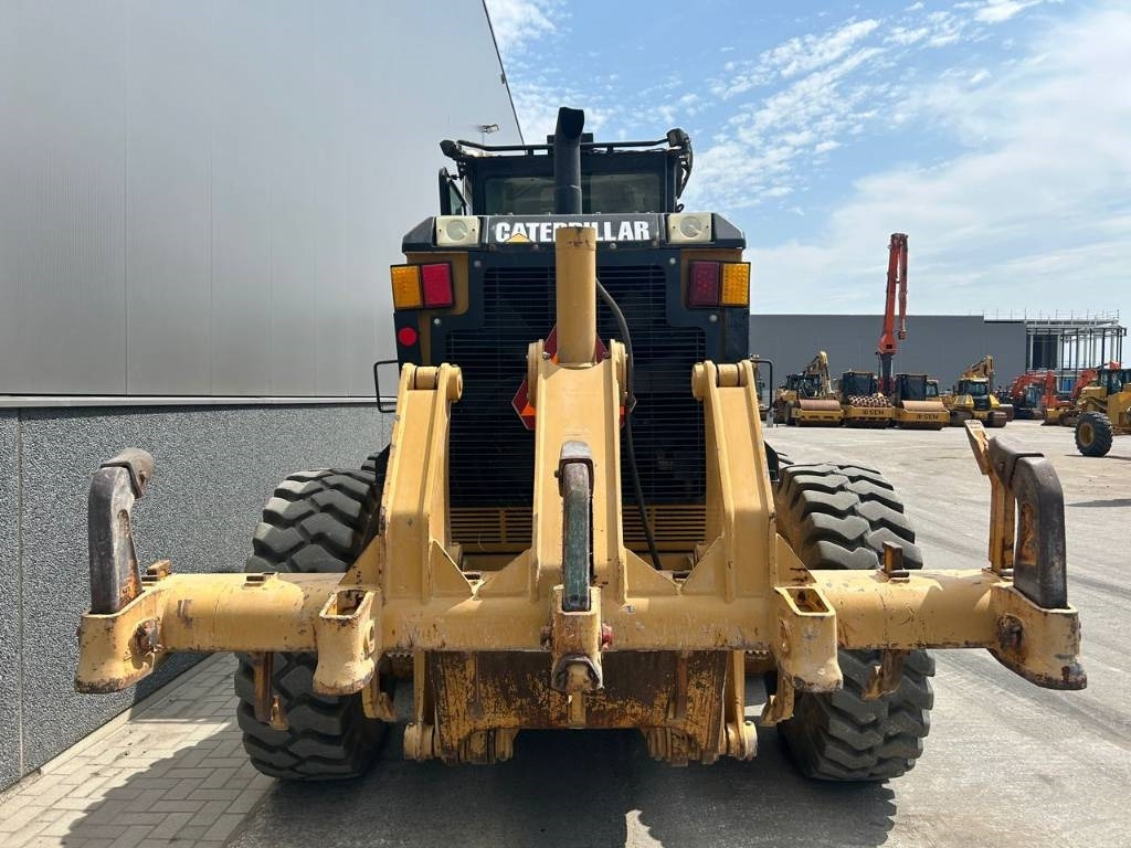 CAT 140 M (CE Certified) - آلة تسوية الأرض: صور 4 CAT 140 M (CE Certified) - آلة تسوية الأرض: صور 4
