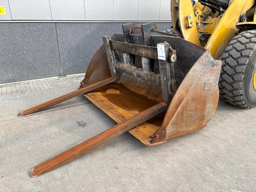 CAT 938 M (Under Preparation / Bucket + Forks)  - اللودر بعجل: صور 2 CAT 938 M (Under Preparation / Bucket + Forks)  - اللودر بعجل: صور 2