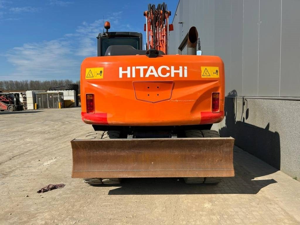 Hitachi ZX 140 W-5B  - حفارة على عجلات: صور 4 Hitachi ZX 140 W-5B  - حفارة على عجلات: صور 4