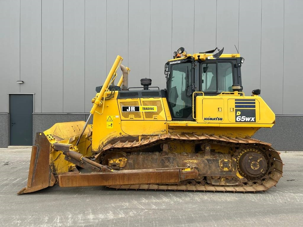 Komatsu D 65 WX-18 - بلدوزر: صور 2 Komatsu D 65 WX-18 - بلدوزر: صور 2