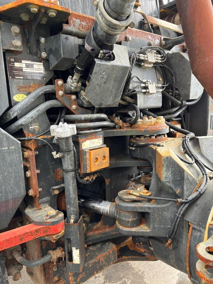 شاحنة مفصلية Komatsu HM 400-5: صور 15