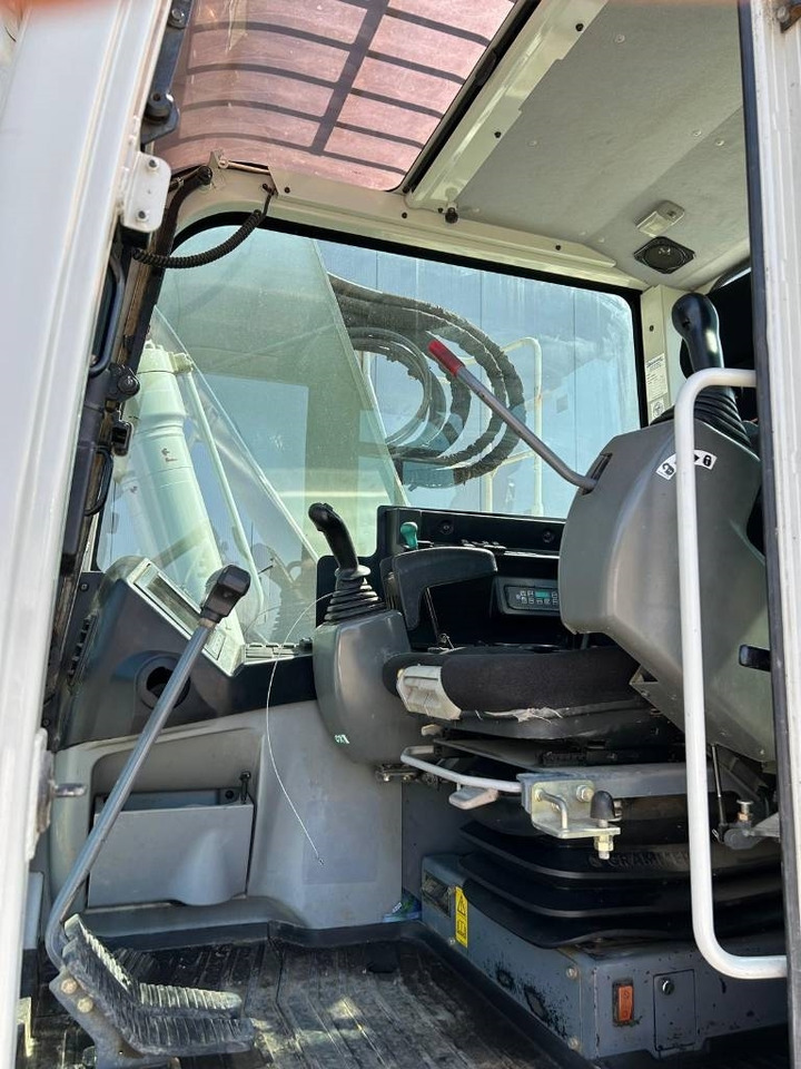 حفارات زحافة Takeuchi TB 2150 R: صور 17 حفارات زحافة Takeuchi TB 2150 R: صور 17