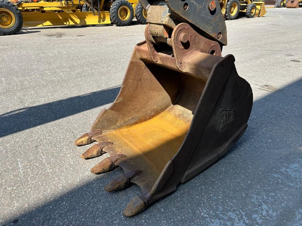 حفارات زحافة Takeuchi TB 2150 R: صور 14 حفارات زحافة Takeuchi TB 2150 R: صور 14