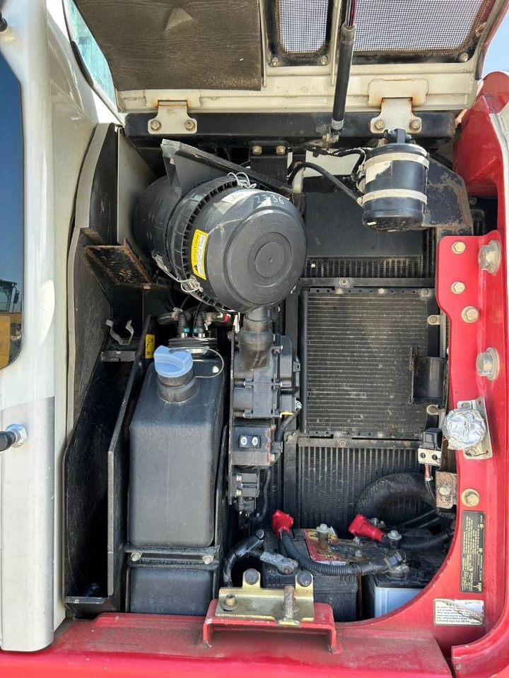 حفارات زحافة Takeuchi TB 2150 R: صور 21 حفارات زحافة Takeuchi TB 2150 R: صور 21