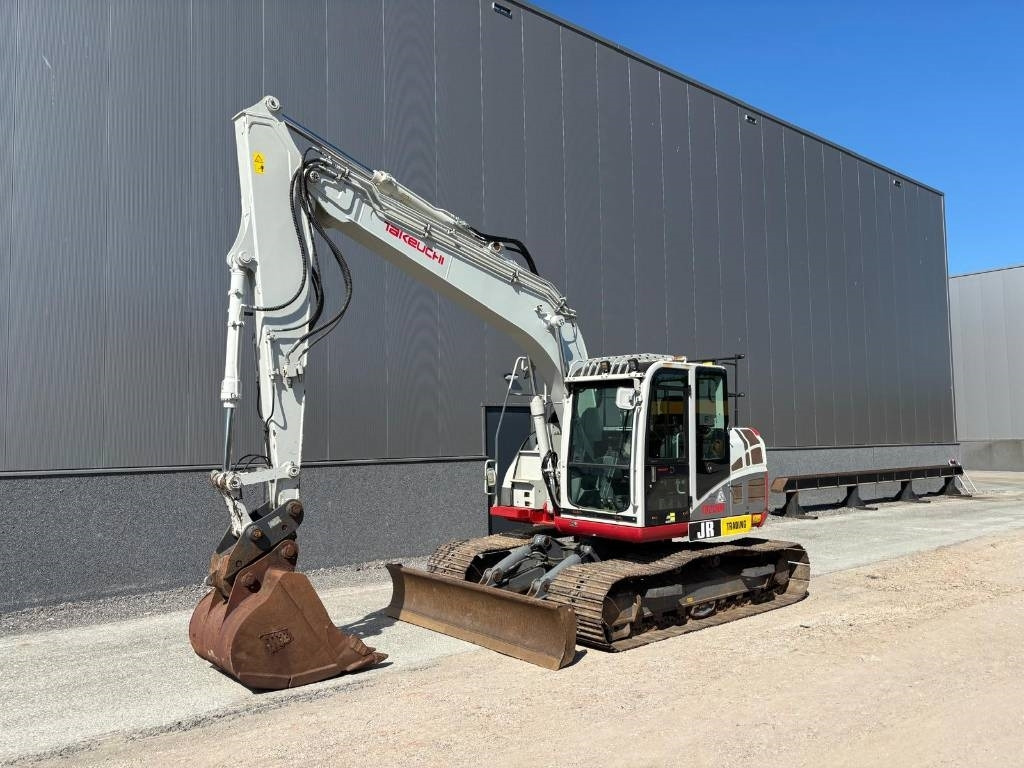 Takeuchi TB 2150 R - حفارات زحافة: صور 2 Takeuchi TB 2150 R - حفارات زحافة: صور 2