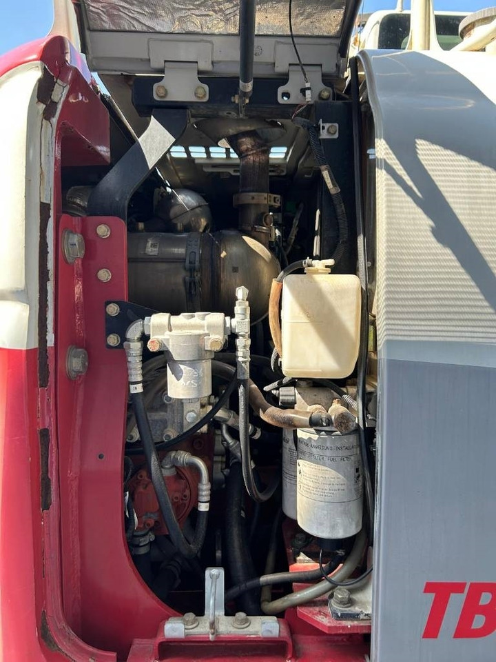 حفارات زحافة Takeuchi TB 2150 R: صور 22 حفارات زحافة Takeuchi TB 2150 R: صور 22