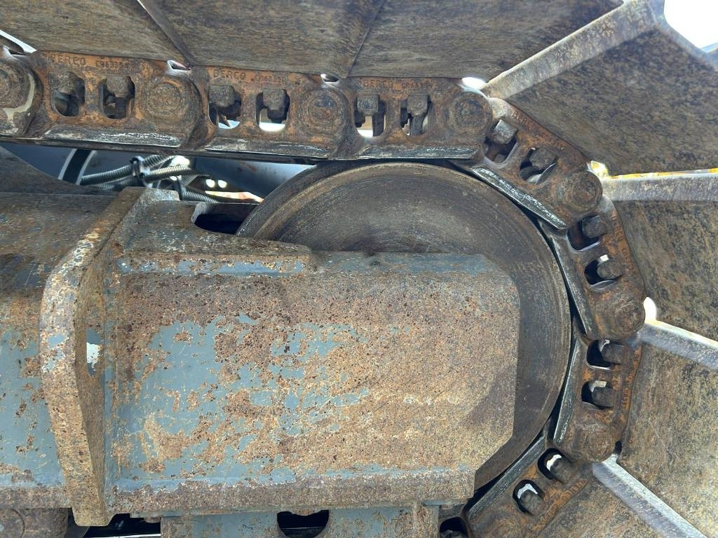 حفارات زحافة Takeuchi TB 2150 R: صور 37 حفارات زحافة Takeuchi TB 2150 R: صور 37