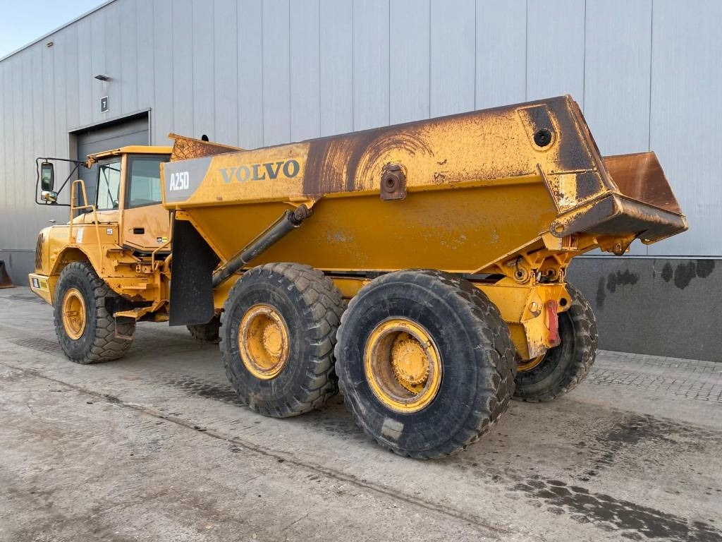 Volvo A 25 D - شاحنة مفصلية: صور 3 Volvo A 25 D - شاحنة مفصلية: صور 3