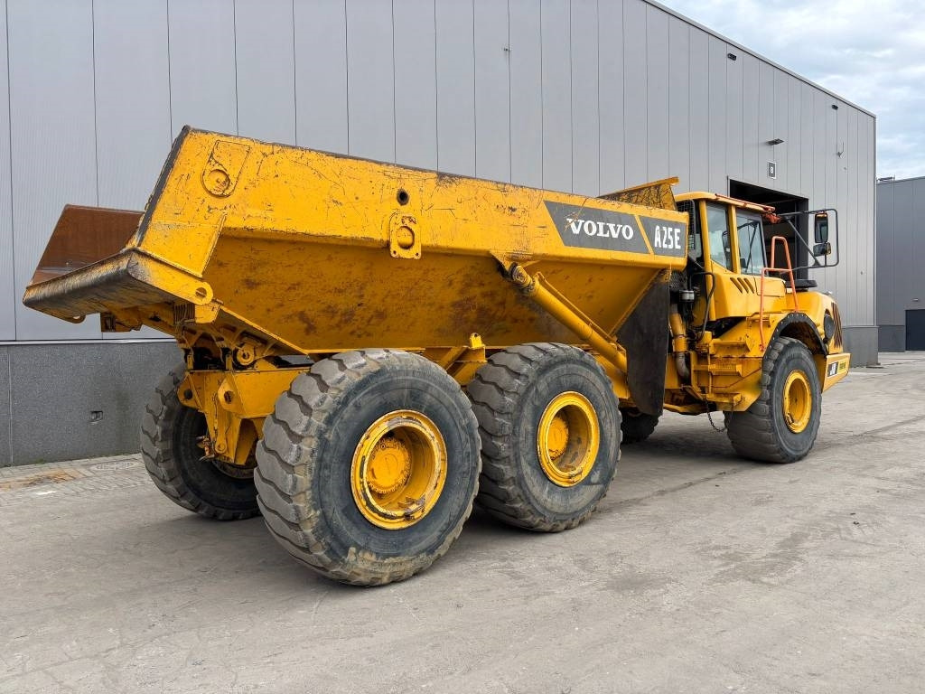 Volvo A 25 E - شاحنة مفصلية: صور 5 Volvo A 25 E - شاحنة مفصلية: صور 5